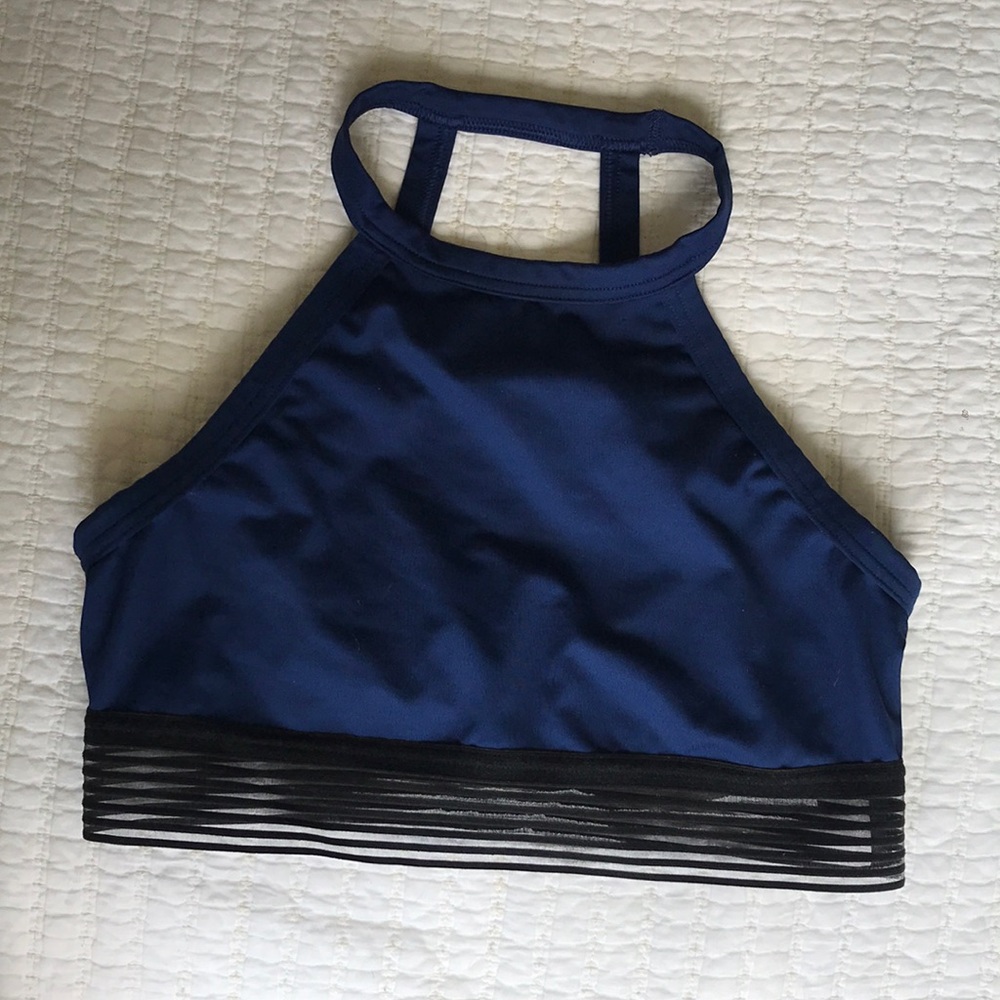 VS high neck sports bra